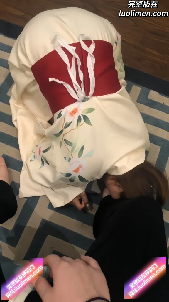 图片[7]-推特黑白dom老Zz 最新私拍合集 极限SM调教萝莉御姐人妻教师母狗 捆绑鞭打灌肠舔脚多场景-萝莉反差女神