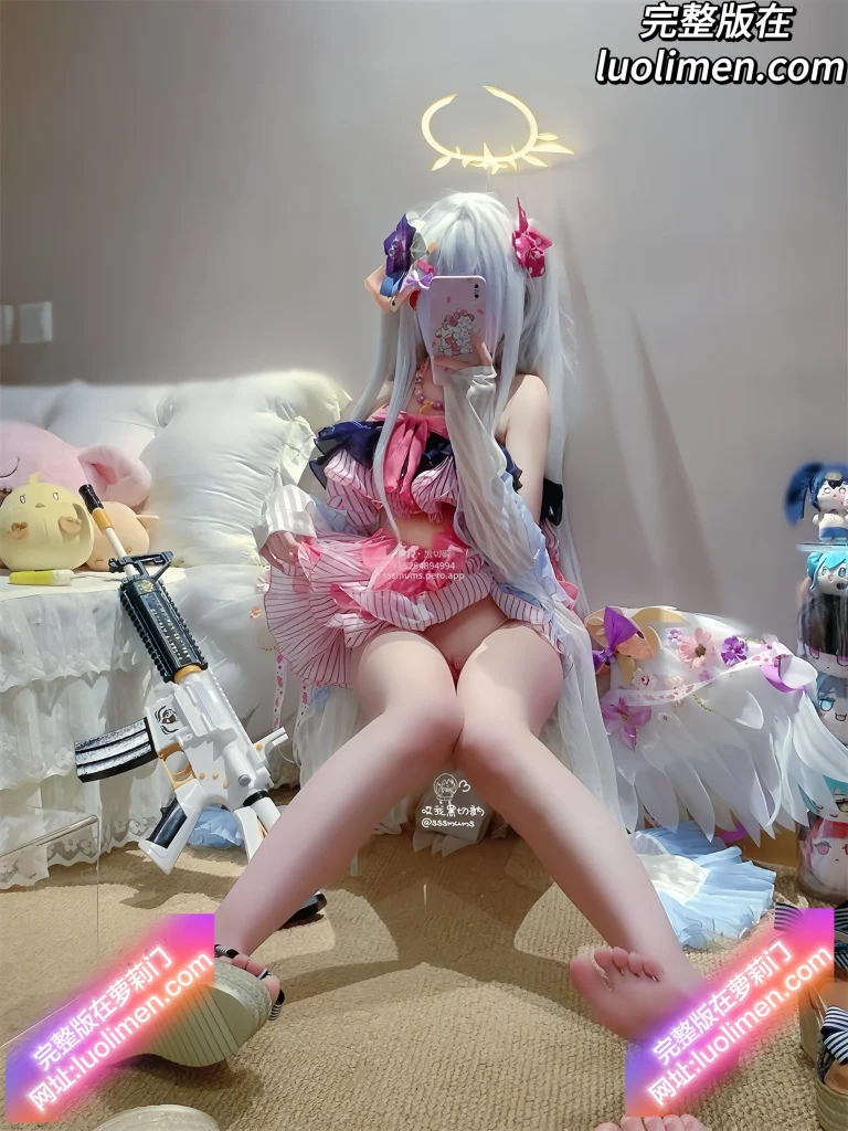 图片[3]-曲奇软fufu(黑切碳) 最新Cos水梓 高颜值萝莉双马尾清纯可爱 三点式粉乳挺翘 精致玉足足交诱惑-萝莉反差女神